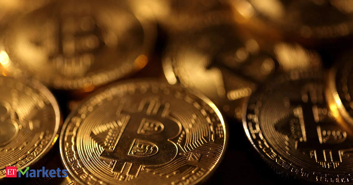 Bitcoin Surges Past $106K: Ethereum and Altcoins Experience Mixed Trends
