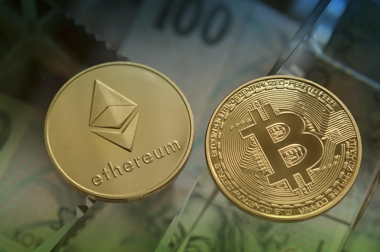 Bitcoin and Ethereum Traders Hedge Against Summer Volatility Risks