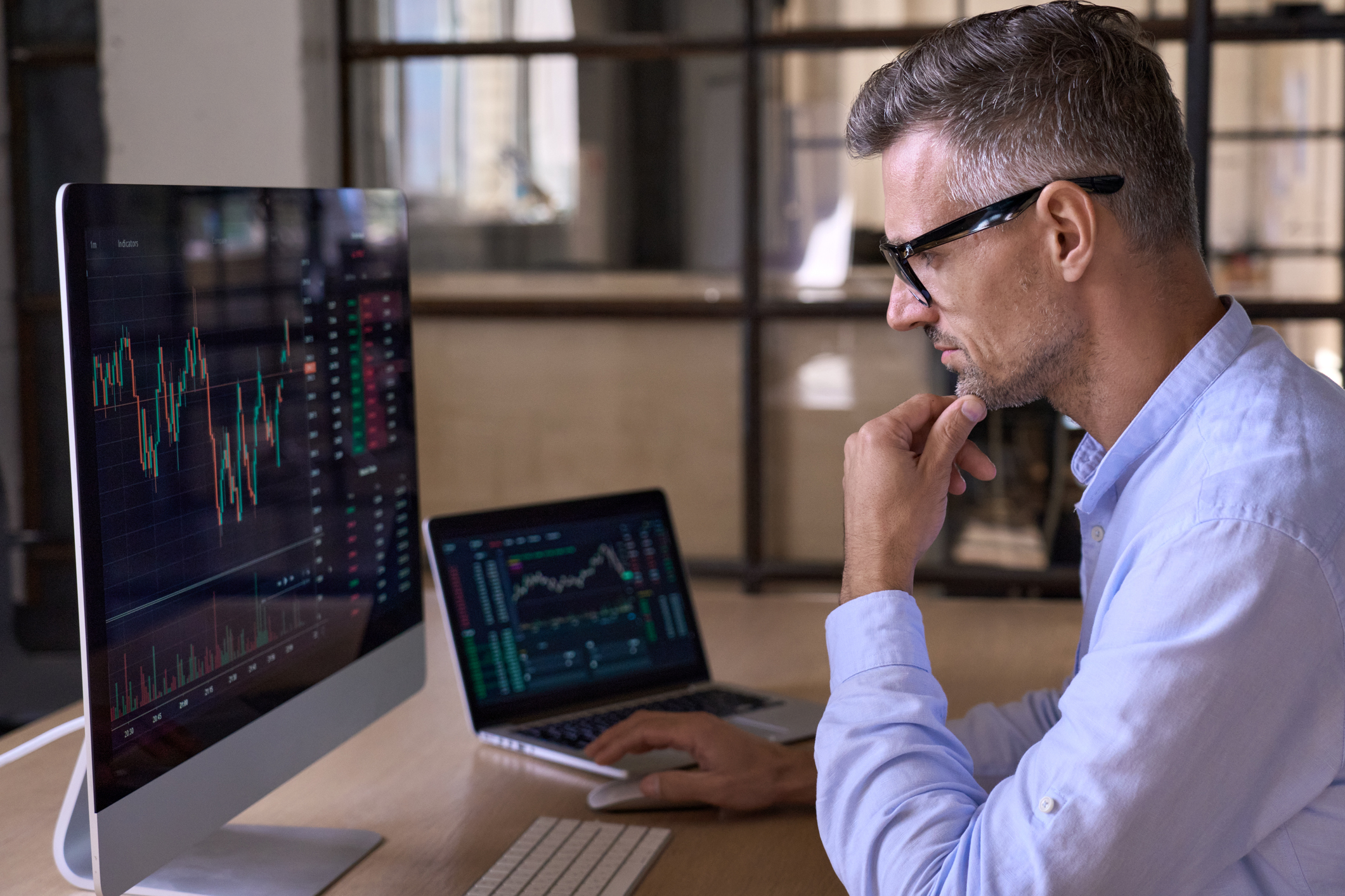 Can Crypto Boost SoFi Stock Growth? Exploring the Future of Finance