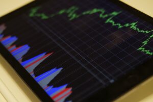 AAVE Soars as DeFi Market Thrives Amid Positive U.S. Regulations
