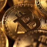 Bitcoin Dips Below $117K as Trump Crypto Bills Blocked Before Vote