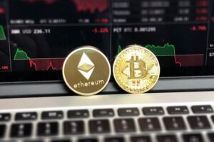 Bitcoin Hits $113K All-Time High as Ethereum, XRP, Dogecoin Surge