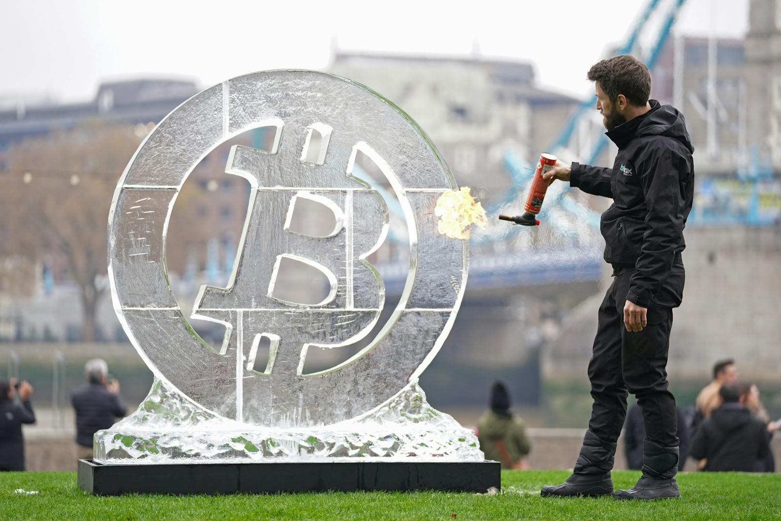Bitcoin Surges to New All-Time High, Surpassing $112,000 Mark!