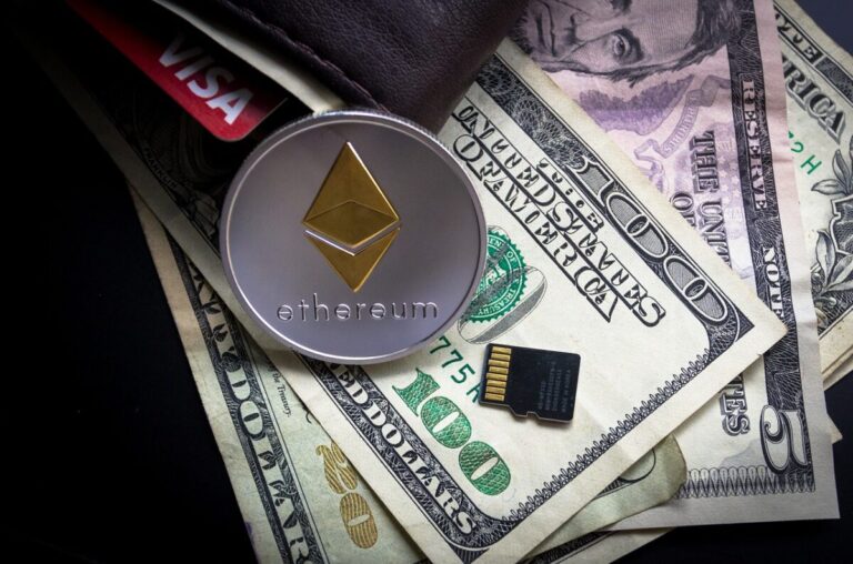 Ethereum Treasury FOMO: Bitmine Surpasses SharpLink Amid Peter Thiel’s Backing
