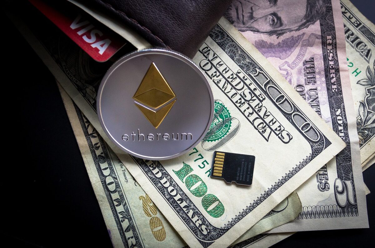 Ethereum Treasury FOMO: Bitmine Surpasses SharpLink Amid Peter Thiel’s Backing