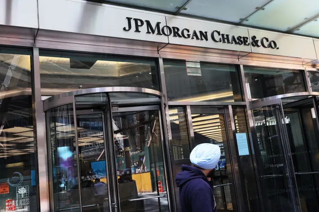 JPMorgan Unveils Blockchain App for Carbon Market Innovation