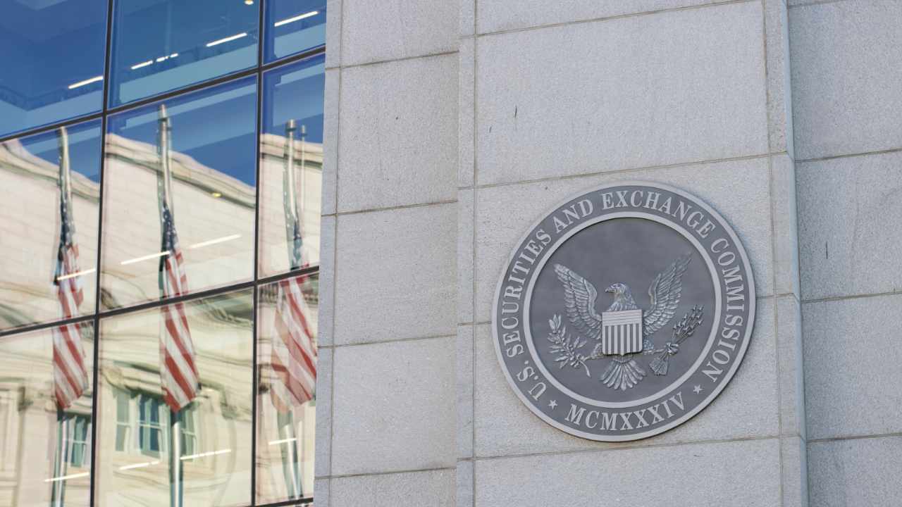 SEC’s Bizarre Crypto ETF Approval for XRP: What It Means for Investors