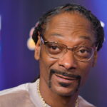 Snoop Dogg’s NFT Gift Launch Sells Out in Minutes: A Digital Phenomenon!