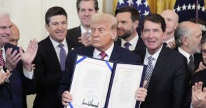 Trump Signs Landmark Stablecoin Law, Boosting Crypto Mainstream Adoption