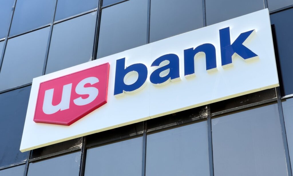 U.S. Bank Expands Embedded Finance Strategy with Blockchain Innovation
