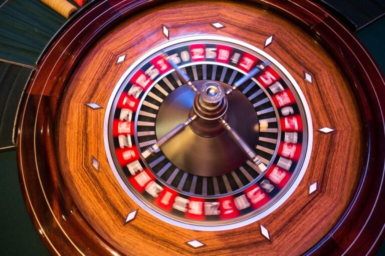 XRP Soars to $3: Bull Market Signals Emerge in XRP/Bitcoin Wedge